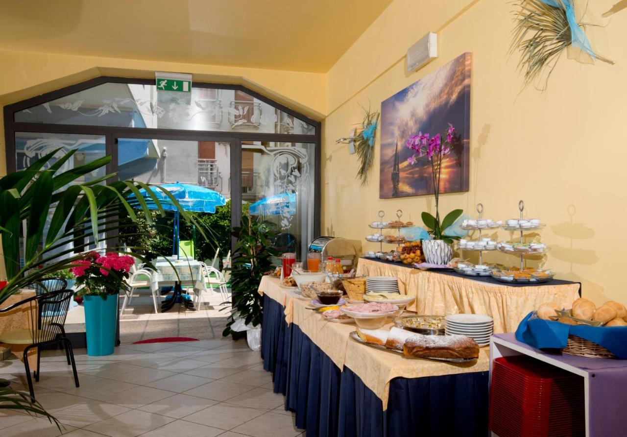 Hotel Milano Gatteo a Mare Dış mekan fotoğraf
